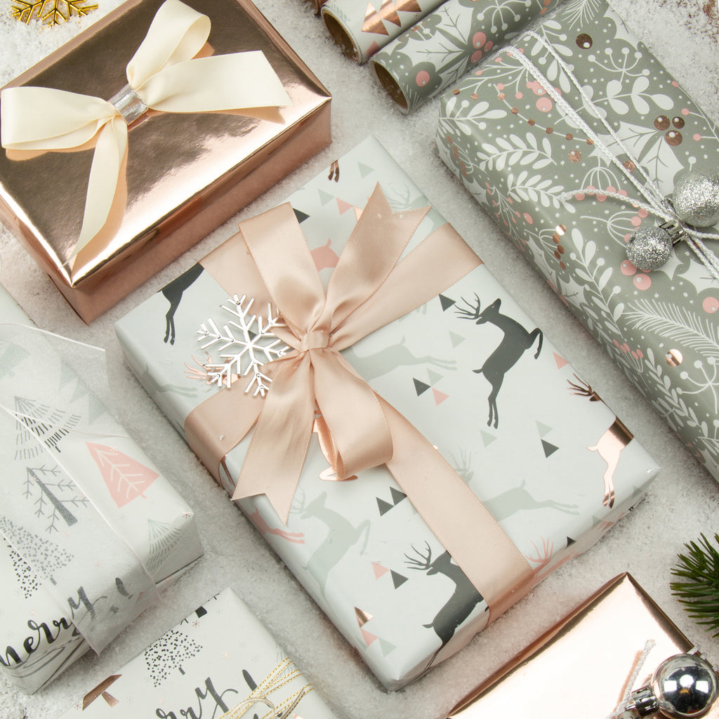 Christmas Wrapping Paper & Gift Bags ❤️ #christmas